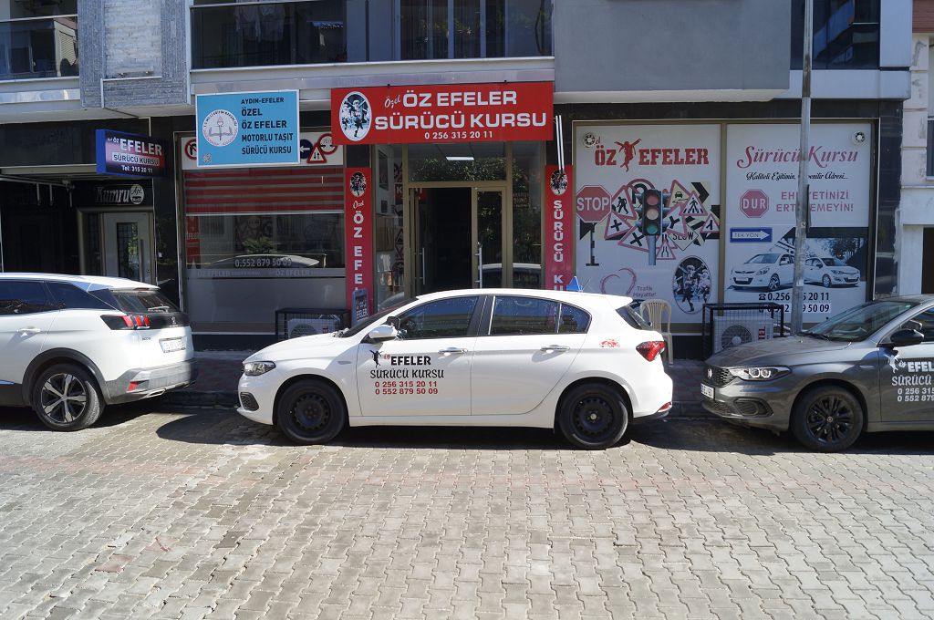 Timsah Sürücü Kursu