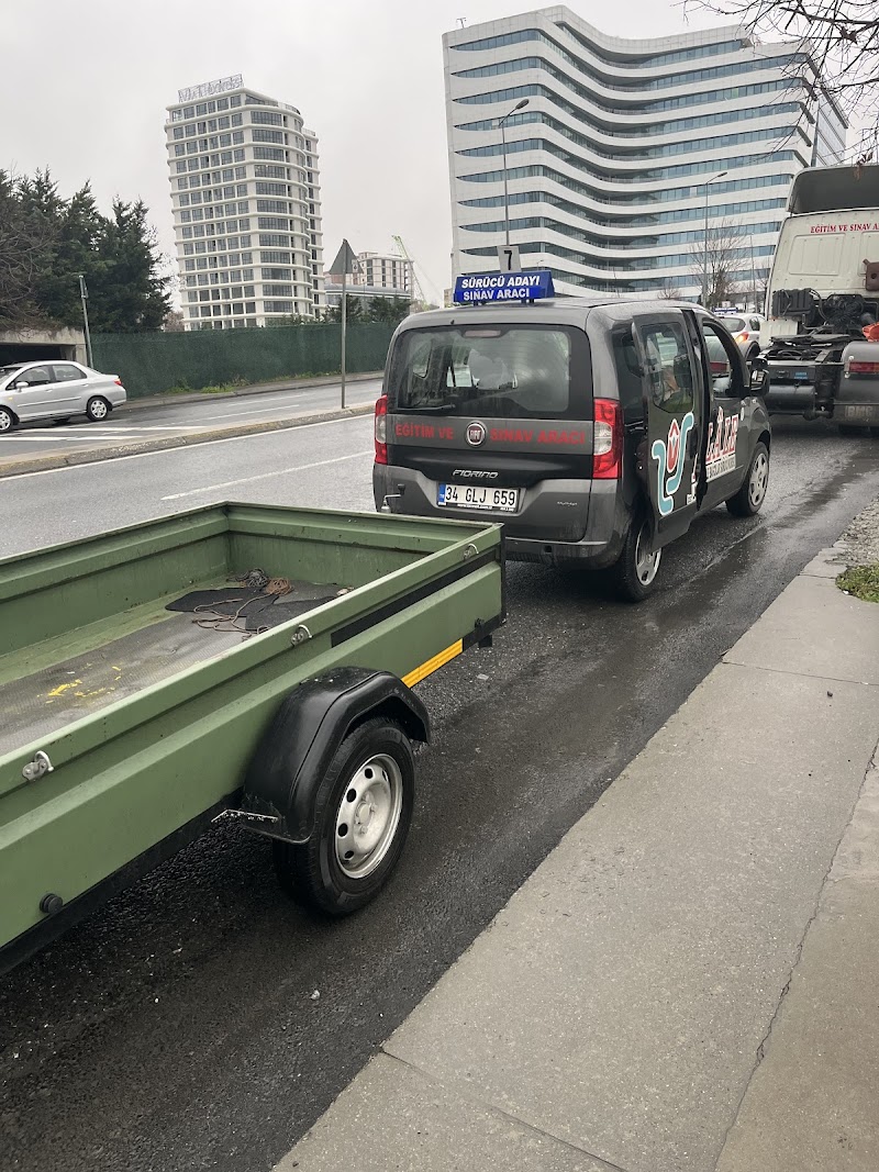 Lale Bağcılar Sürücü Kursu
