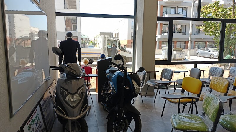 Arifiye Akademi Sürücü Kursu