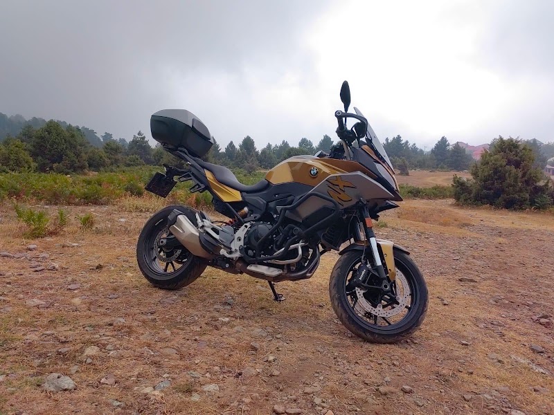 Mavi Göl Sürücü Kursu