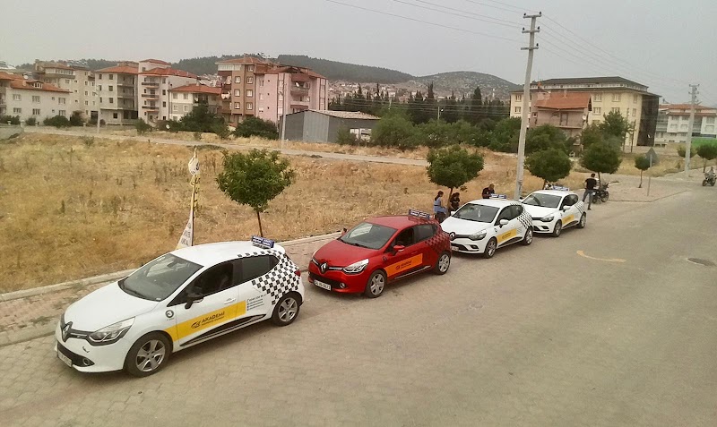 Akademi Sürücü Kursu