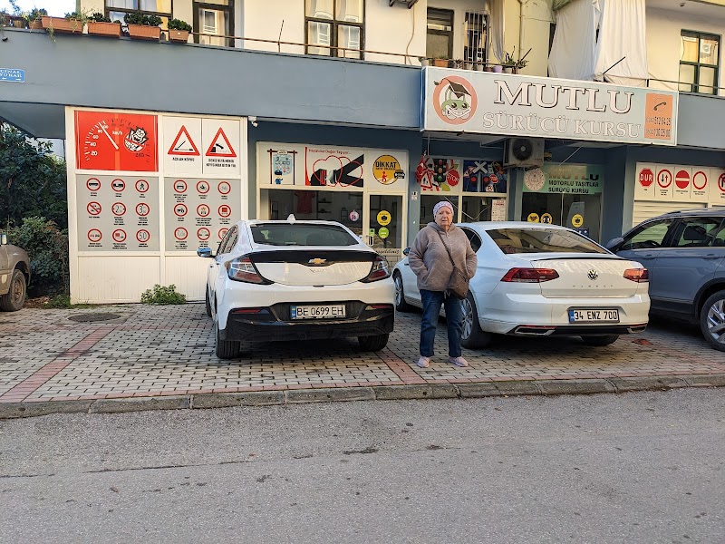 Mutlu Sürücü Kursu
