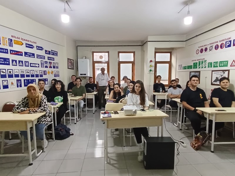 Uzman Sürücü Kursu (Tepebaşı Şubesi)