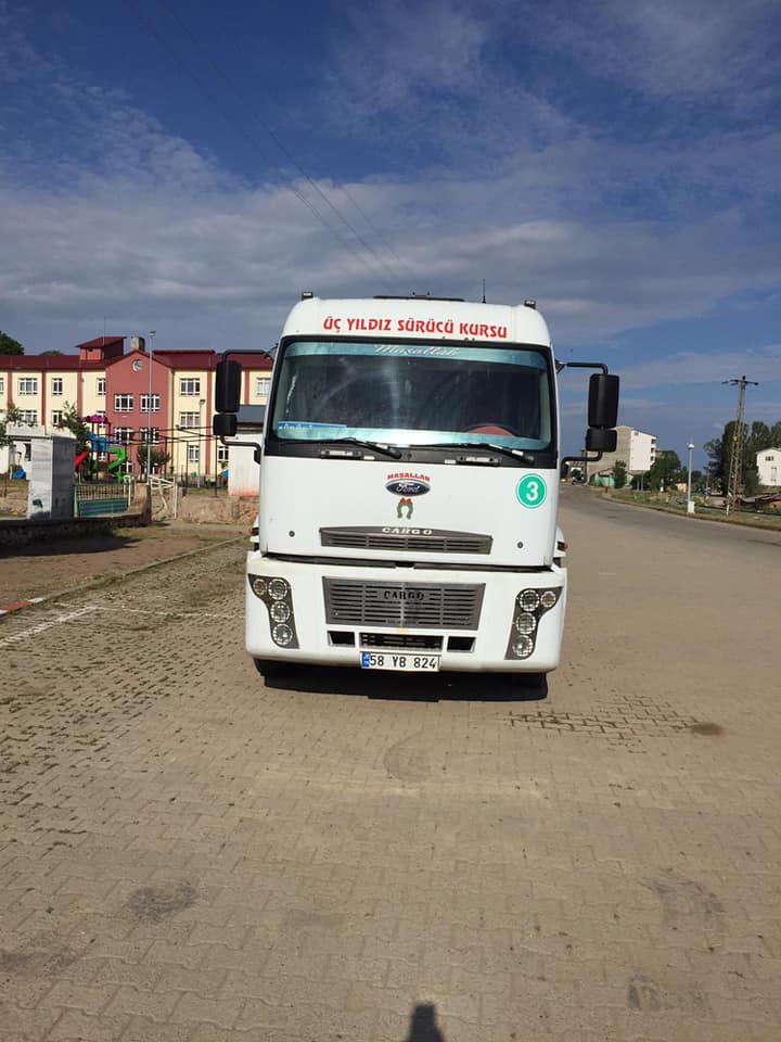 Üç Yıldız Sürücü Kursu