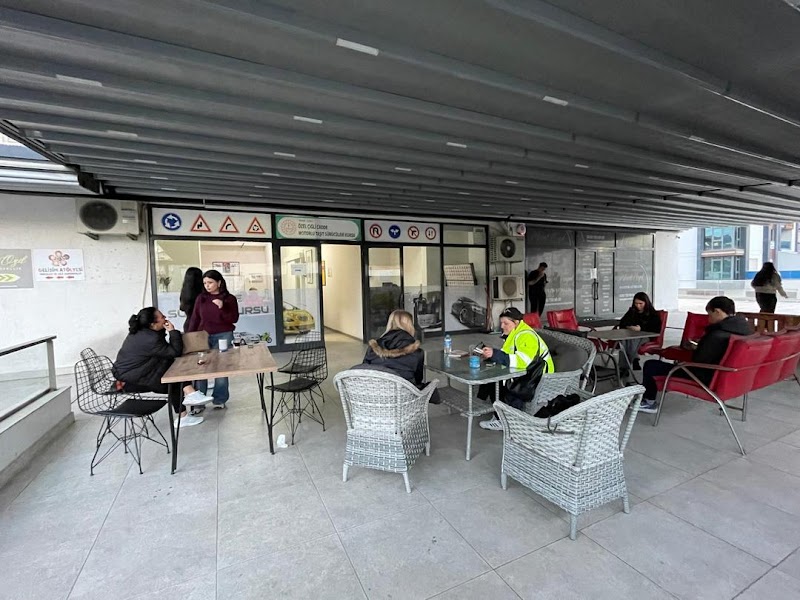 Çiğli Cadde Sürücü Kursu