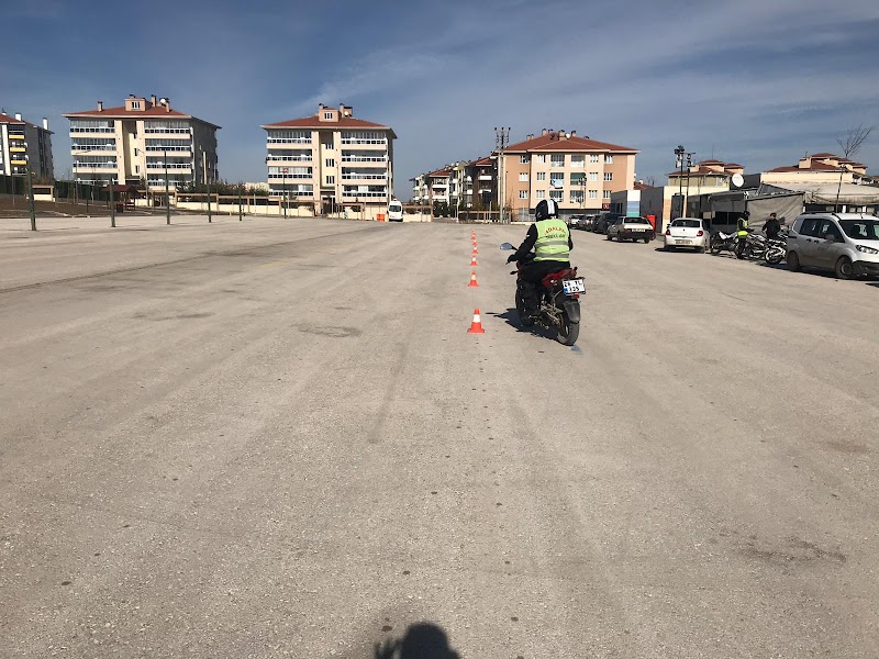 Adalar Sürücü Kursu