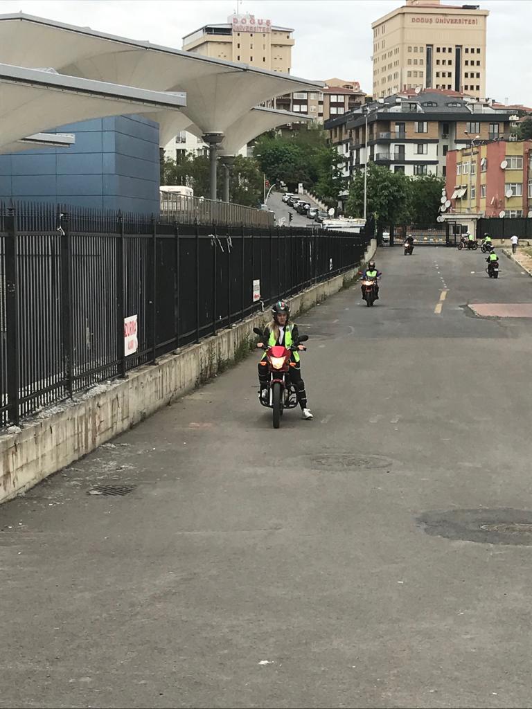 Ayna Sürücü Kursu