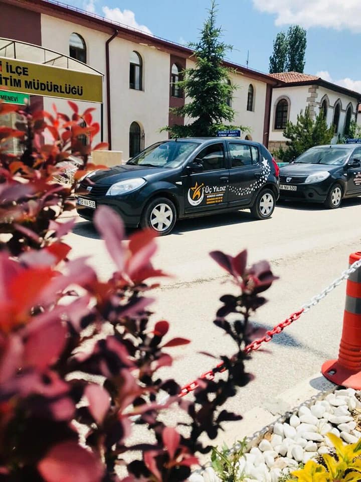 Üç Yıldız Sürücü Kursu