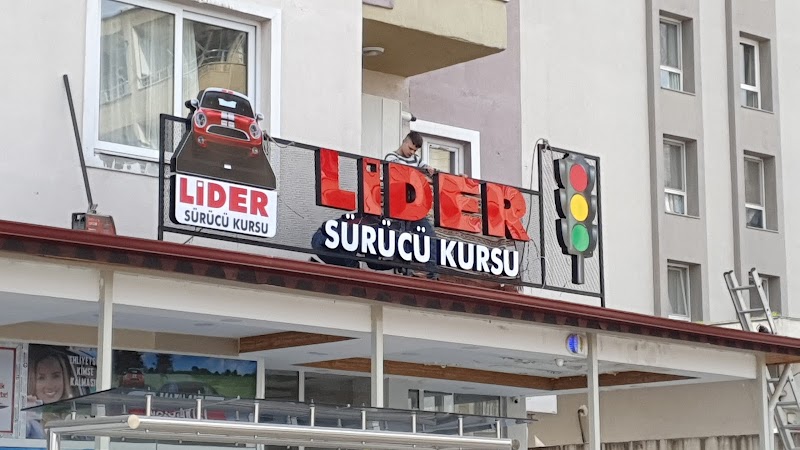 Öz Lider Sürücü Kursu