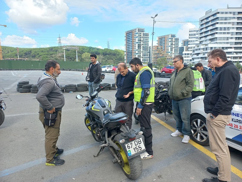 Genç Umut Sürücü Kursu