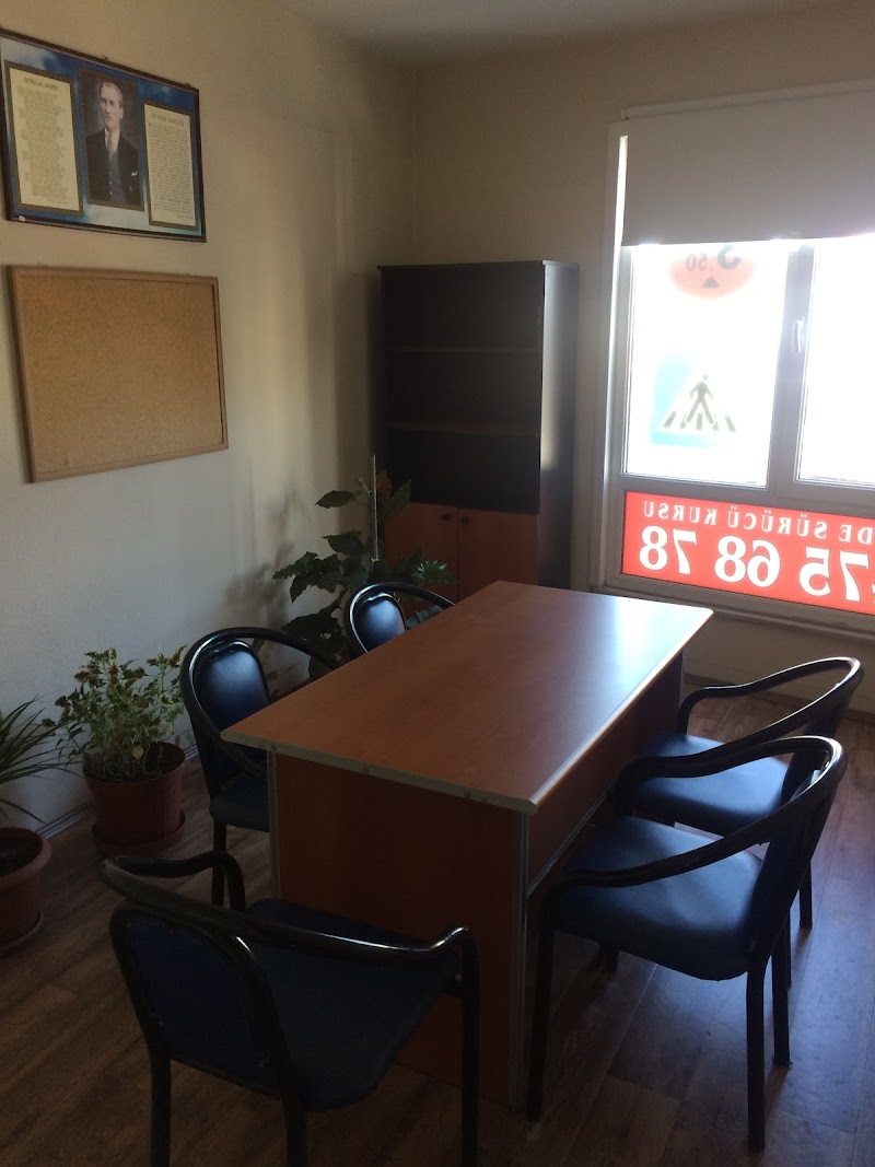 Yeni Özde Sürücü Kursu (Sultançiftliği Şubesi)