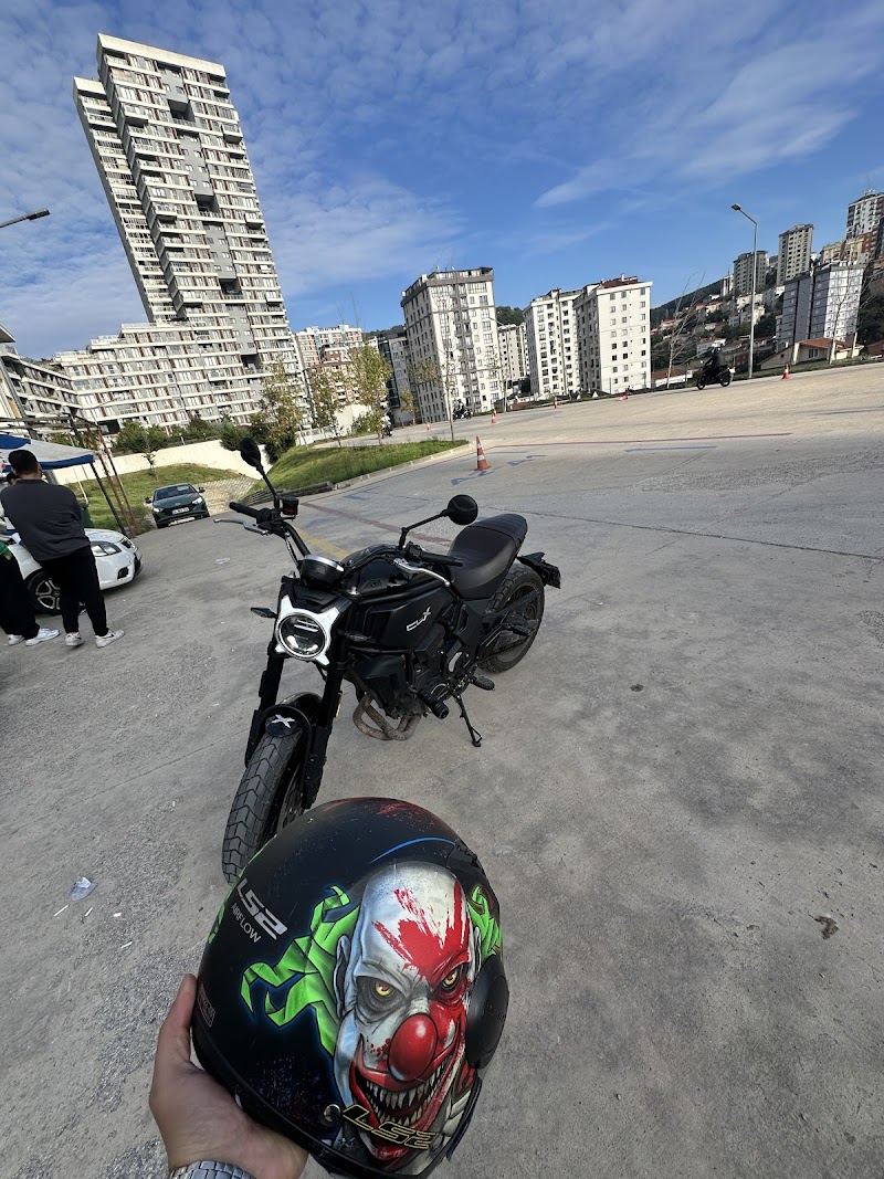 Onurcan Sürücü Kursu (Kartal Şubesi)
