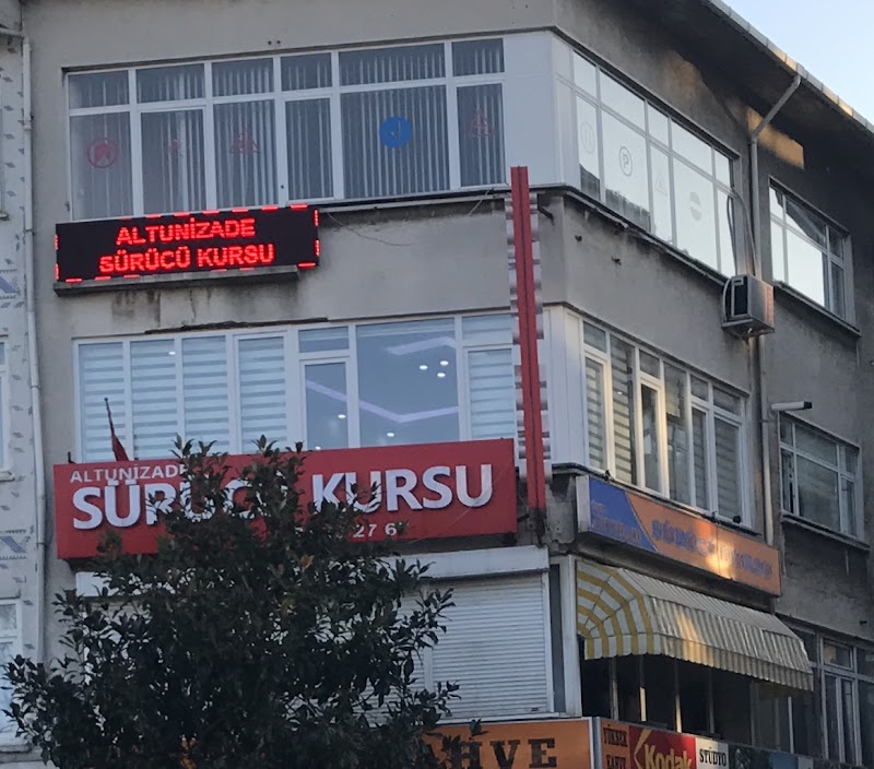 Altunizade Sürücü Kursu