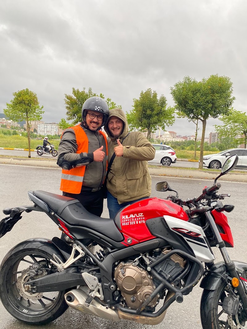 Pendik Kılavuz Sürücü Kursu