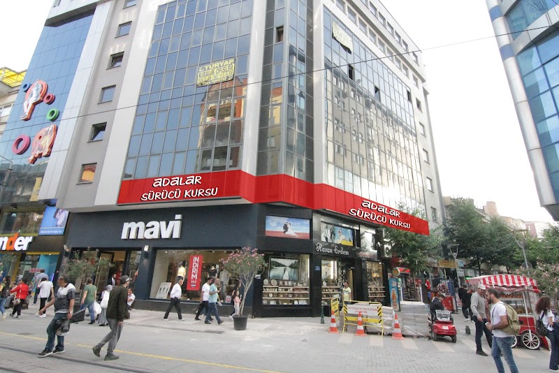 Adalar Sürücü Kursu