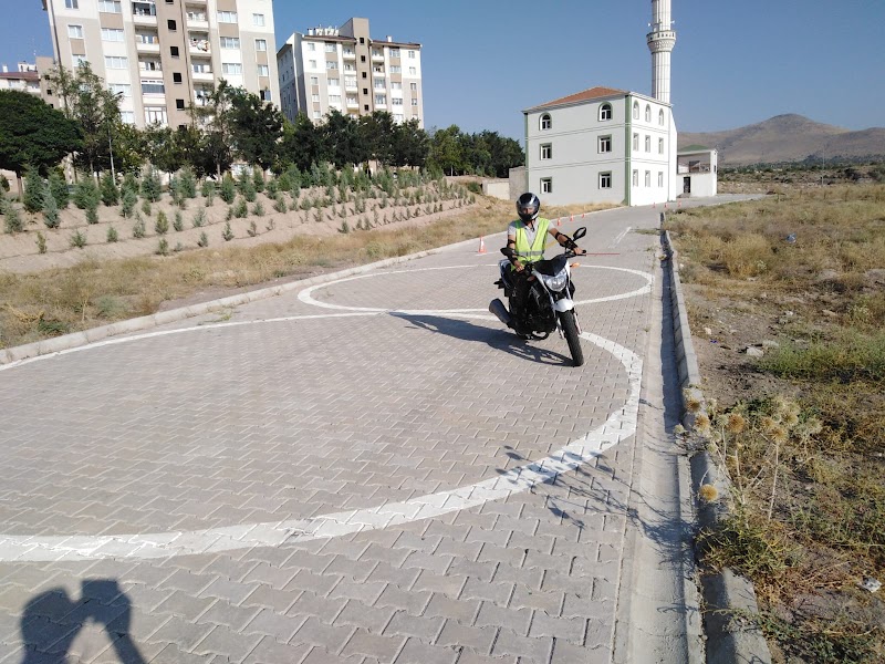 Yeni Şelale Sürücü Kursu (İncesu Şubesi)