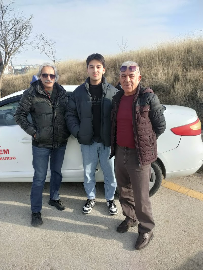 Motem Sürücü Kursu