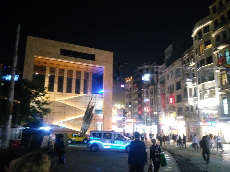 İstiklal Sürücü Kursu