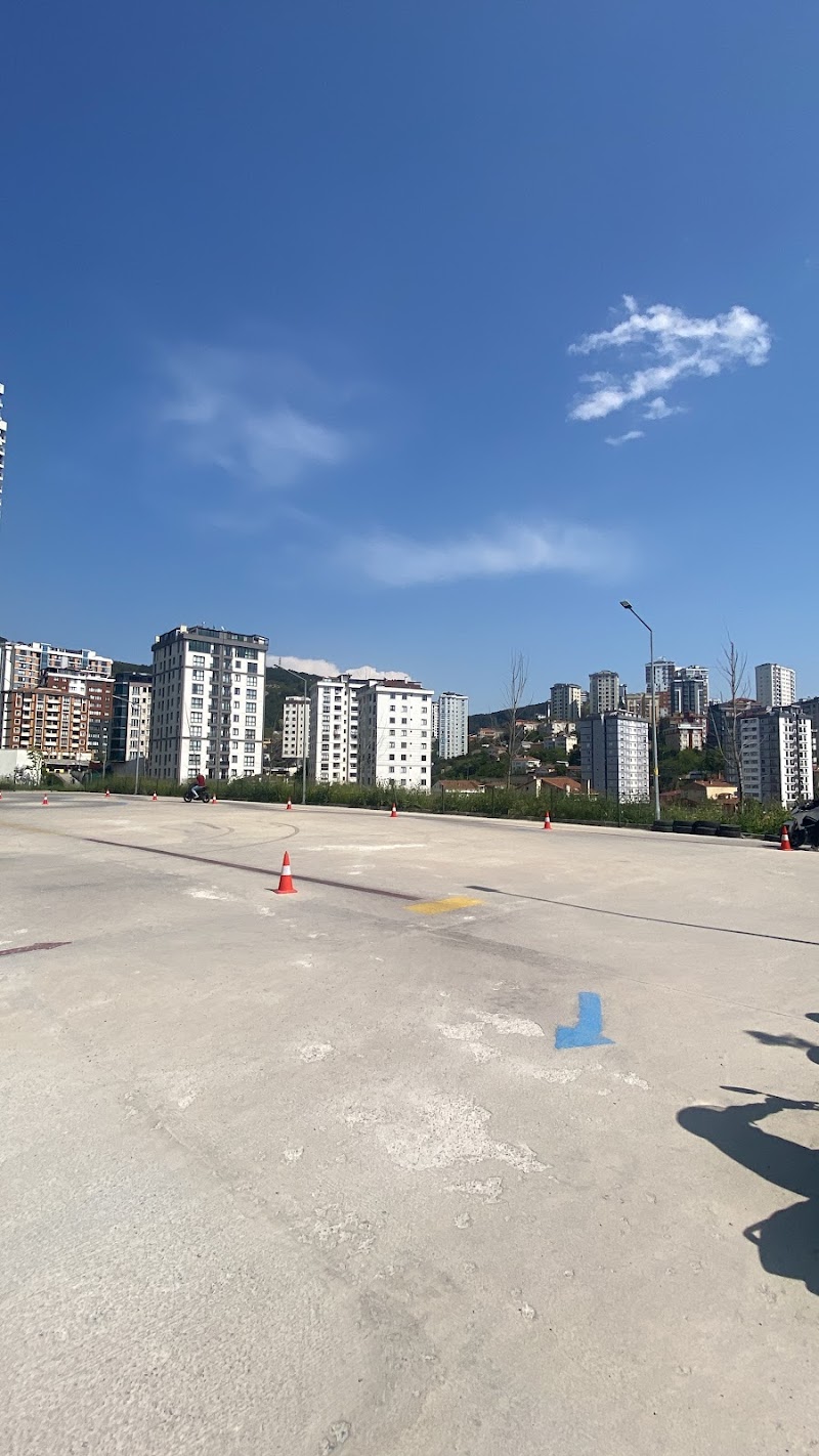Onurcan Sürücü Kursu (Kartal Şubesi)