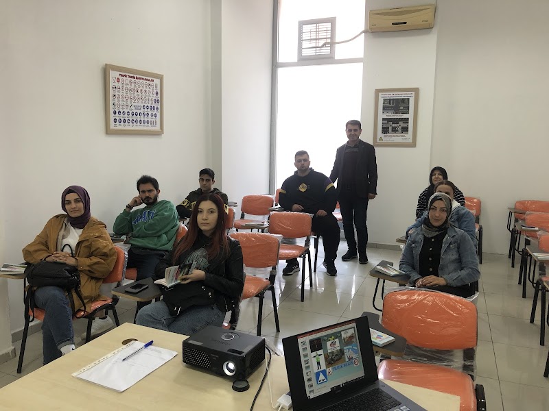 Çiğli Mevlana Sürücü Kursu