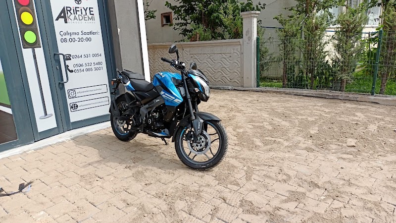 Arifiye Akademi Sürücü Kursu