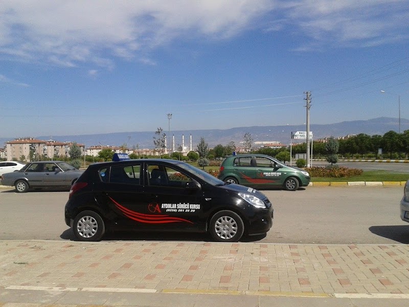 İlk Aydınlar Sürücü Kursu