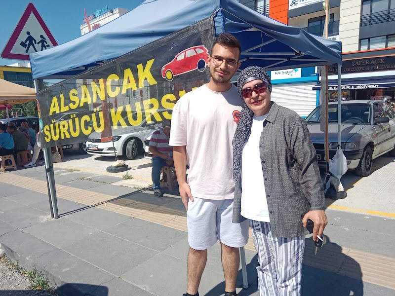Öz Alsancak Sürücü Kursu