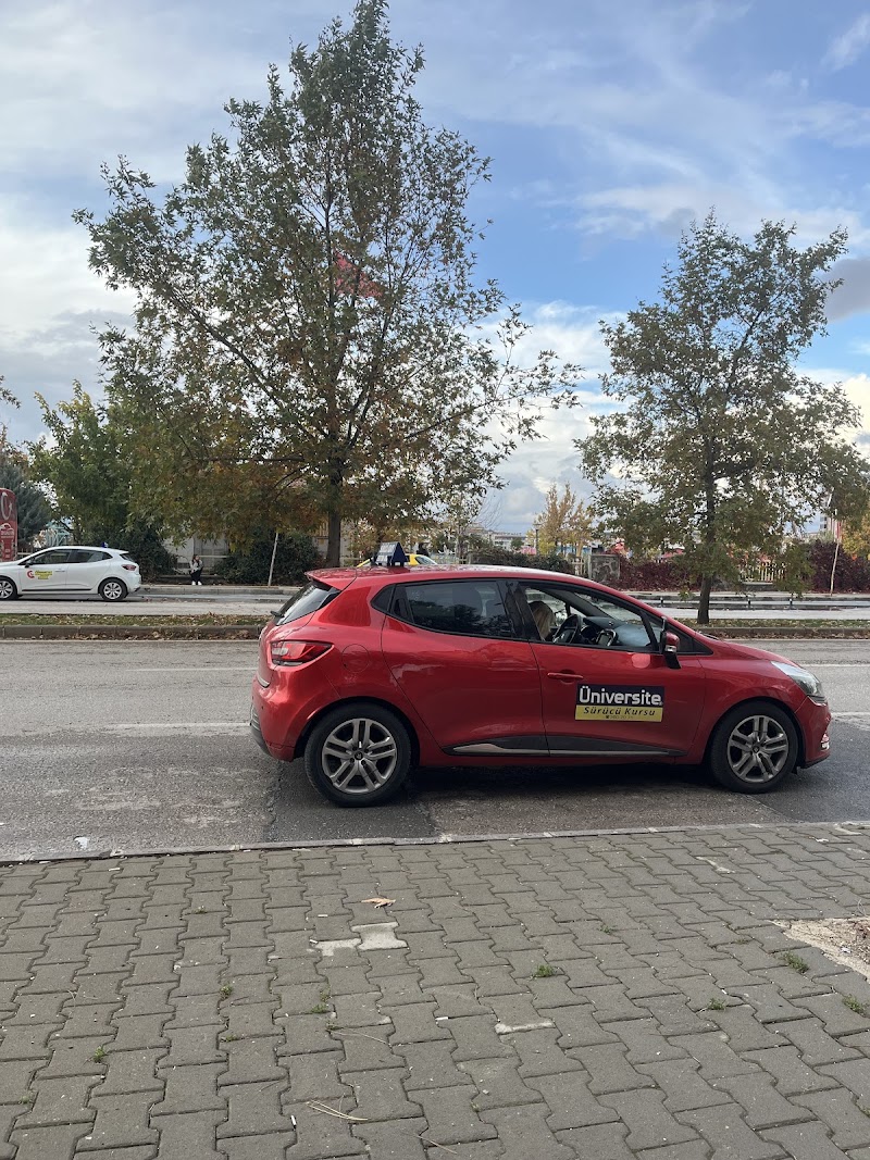 Üniversite Sürücü Kursu