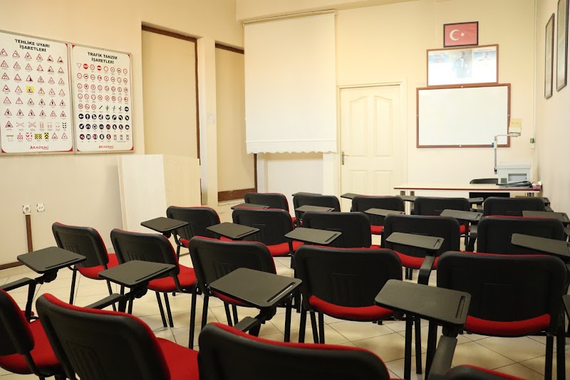 Akademi Sürücü Kursu