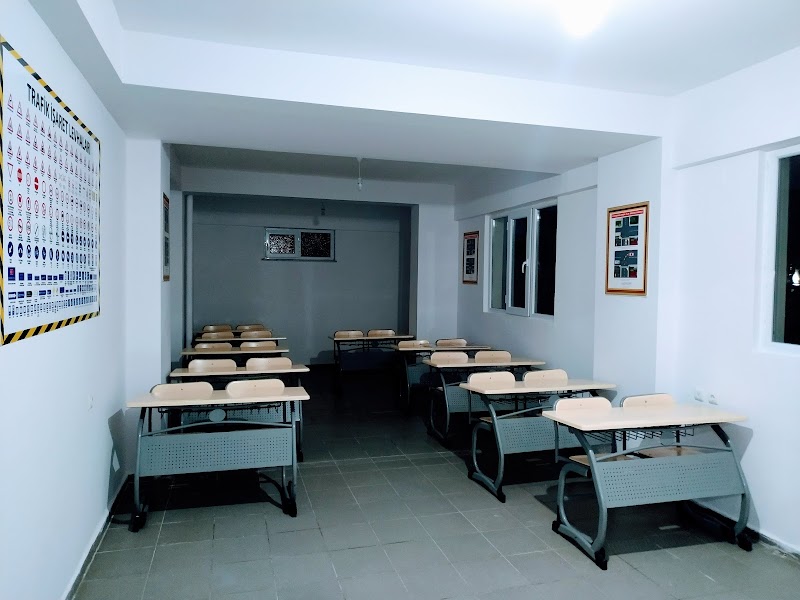 12 Şubat Sürücü Kursu