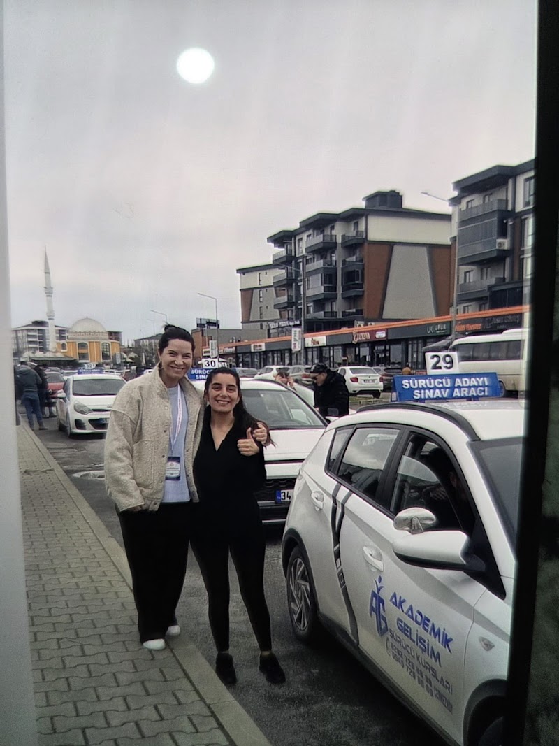 Akademik Sürücü Kursu (Çerkezköy Şubesi)