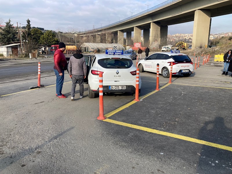 Öz Osmanlı Sürücü Kursu