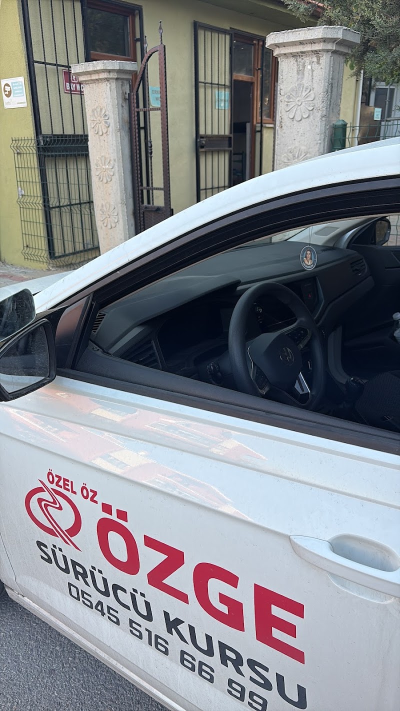 Öz Özge Sürücü Kursu