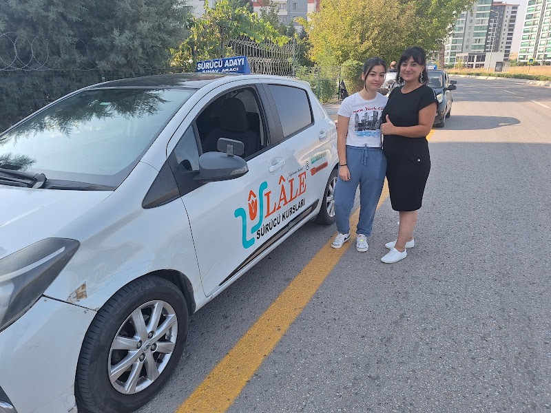 Demet Lale Sürücü Kursu