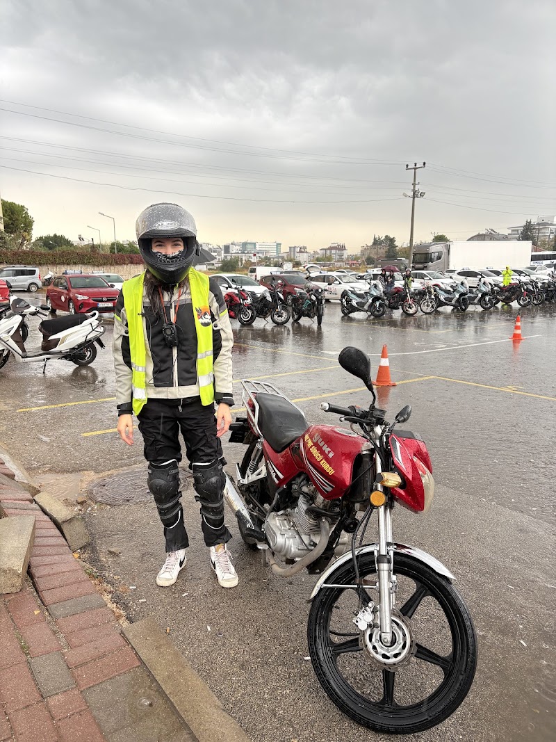 Baş Zirve Sürücü Kursu