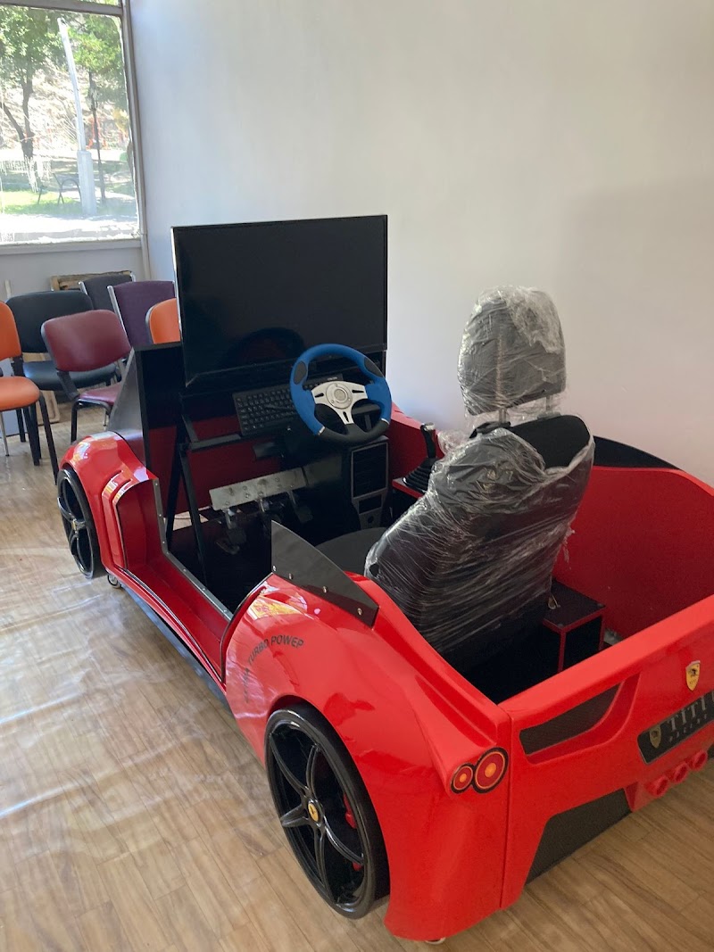 Şafak Akhan Sürücü Kursu