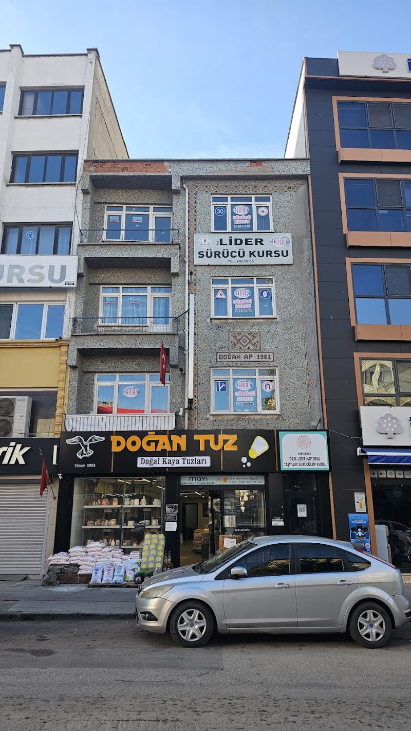 Lider Sürücü Kursu