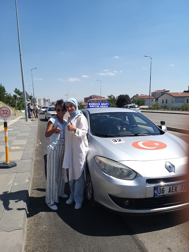 Aysima Yeşilöz Sürücü Kursu