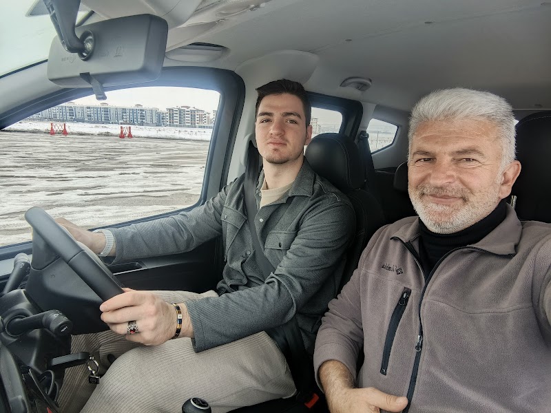 Tekseçenek Sürücü Kursu