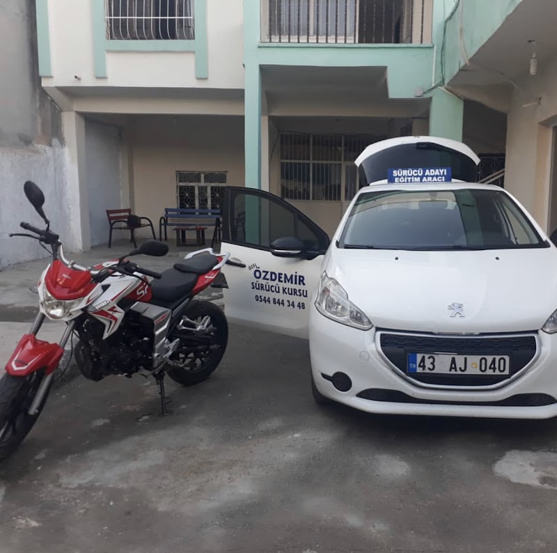 Özdemir Taşıt Sürücü Kursu