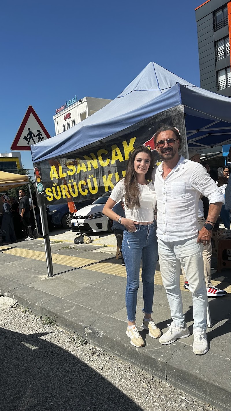 Öz Alsancak Sürücü Kursu