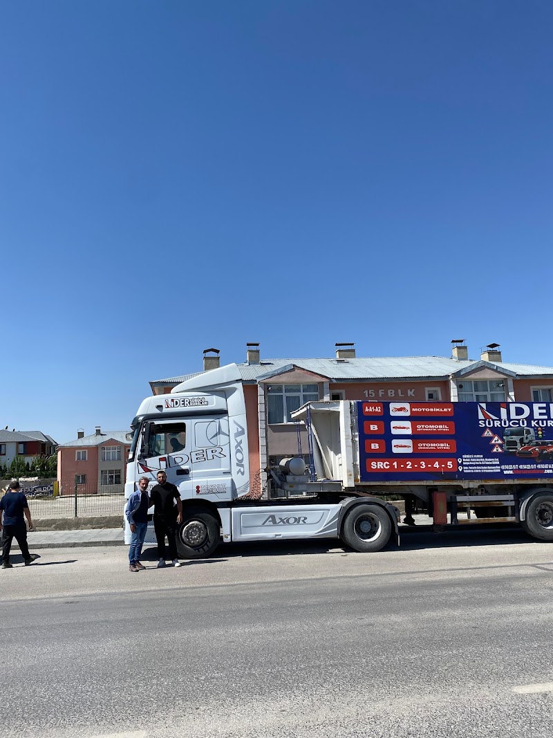 Lider Sürücü Kursu