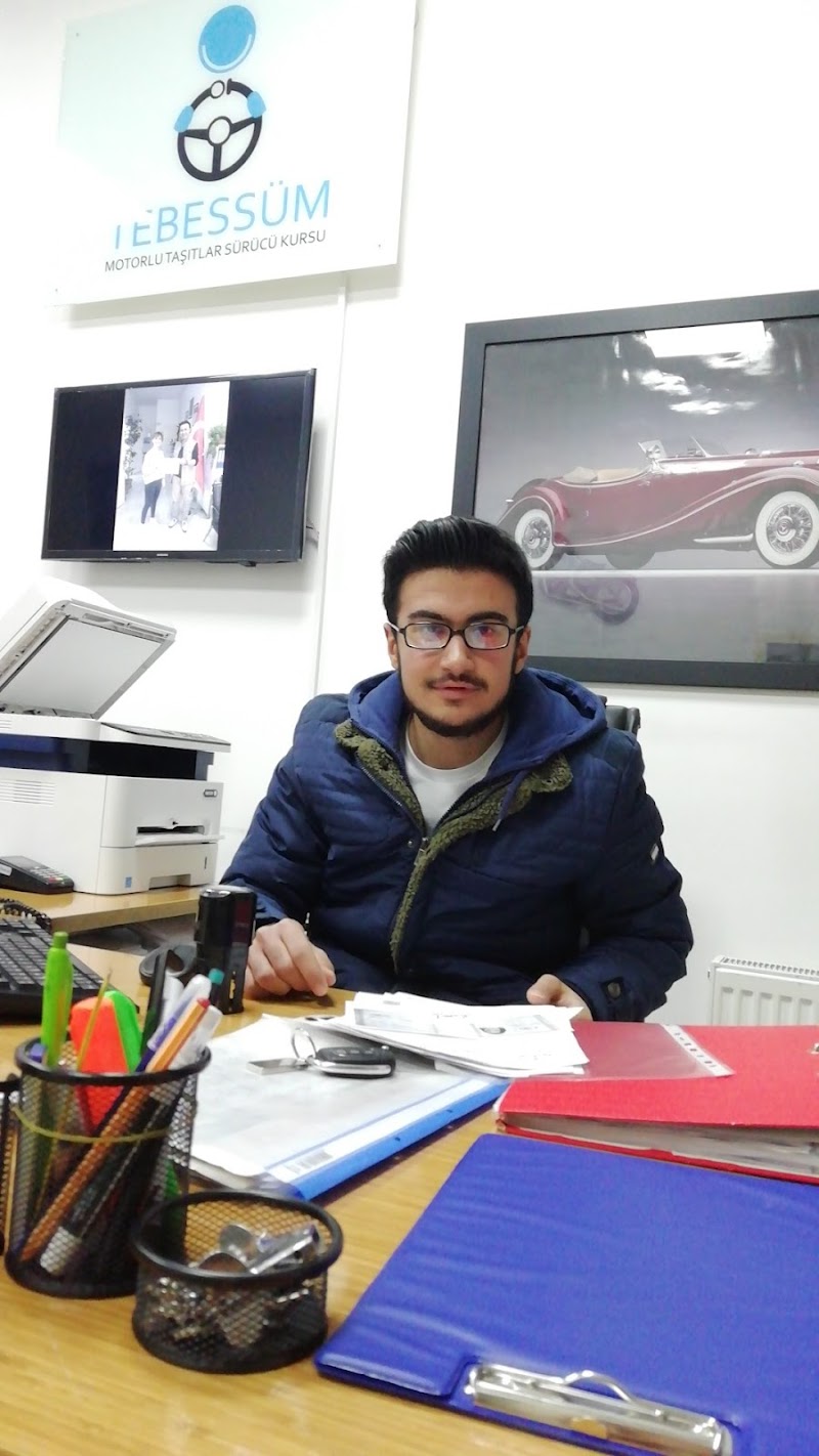 Yeni Tebessüm Sürücü Kursu