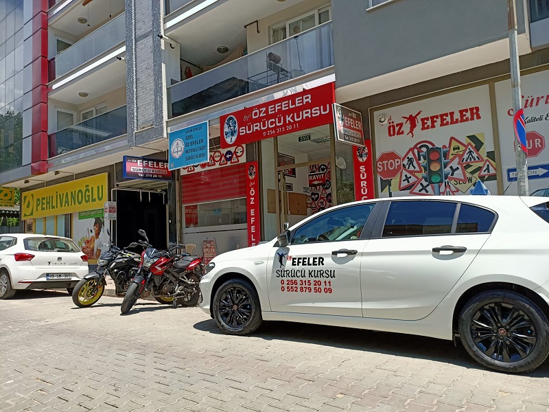 Öz Efeler Sürücü Kursu