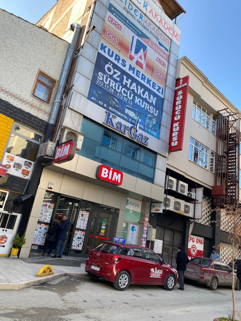 Öz Hakan Sürücü Kursu